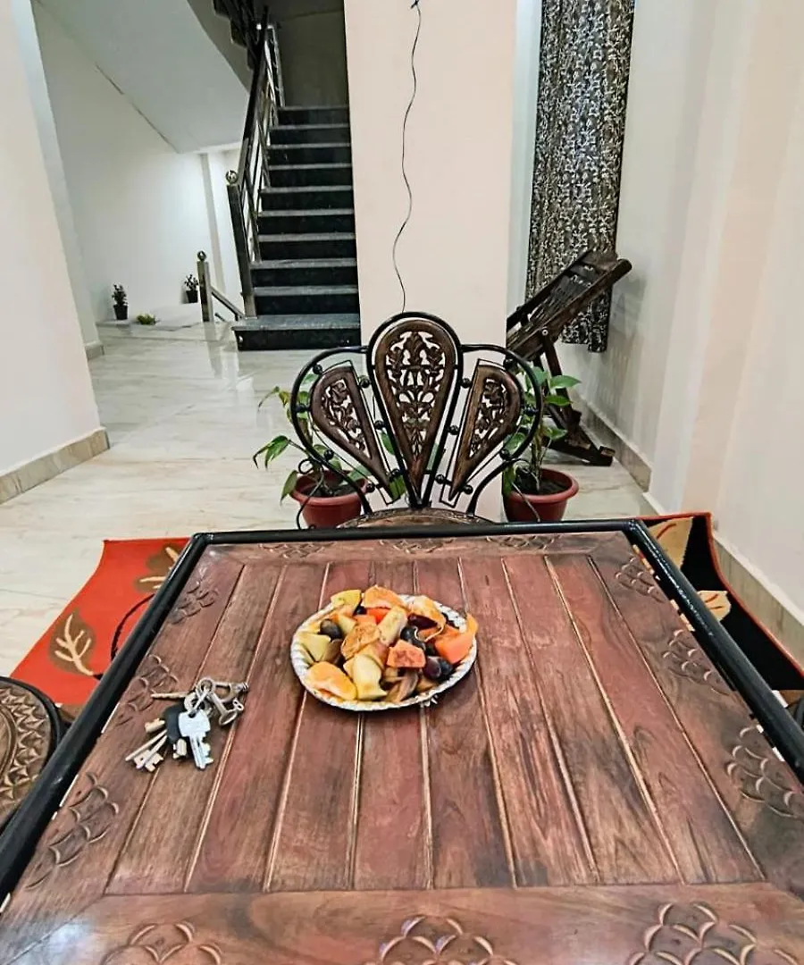 Hotel Diamond Tree By Dream Homes Group Agra  Agra (Uttar Pradesh)