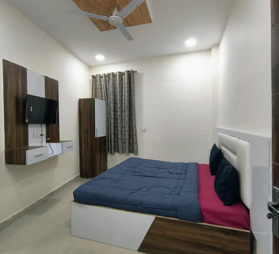 Hotel Diamond Tree By Dream Homes Group Agra